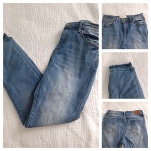 CAFE DENIM Medium Wash Jeans